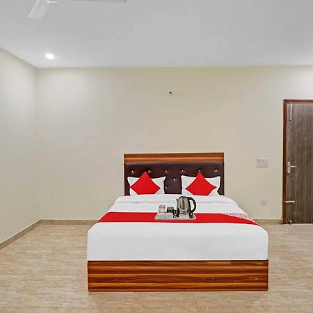 Hotel O Moonshine Near Mohan Estate Metro Station Nuova Delhi Esterno foto